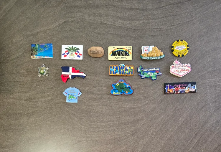 14 Fridge Magnets - Souvenir Collection thumbnail