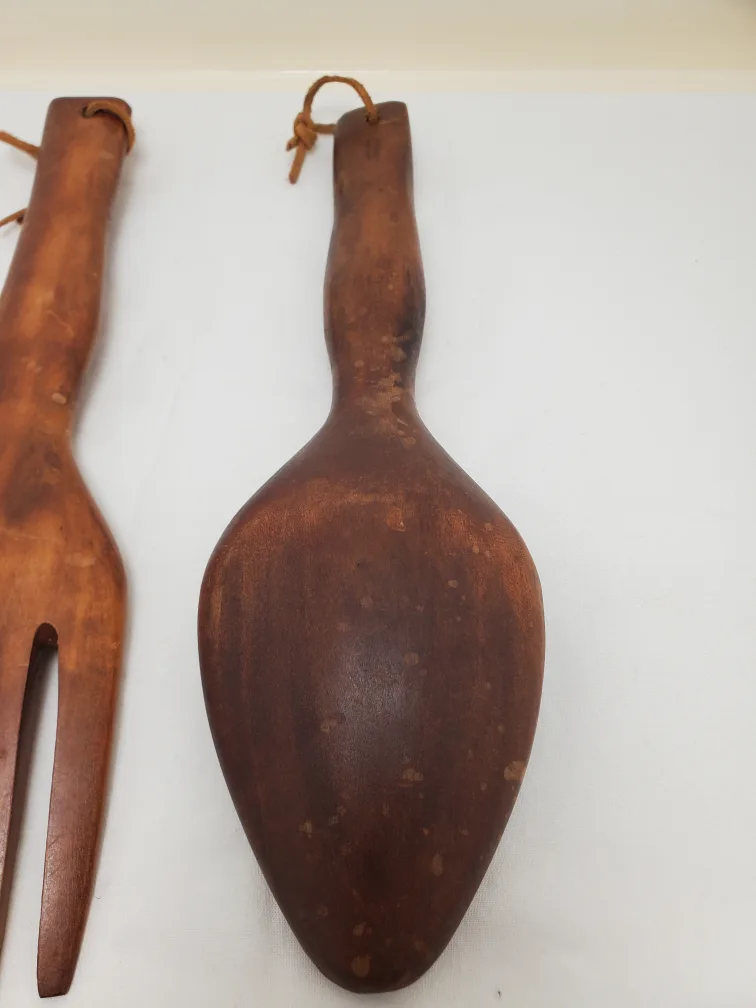Large Wooden Decorative Utensils 🇨🇦 image indicator(6)