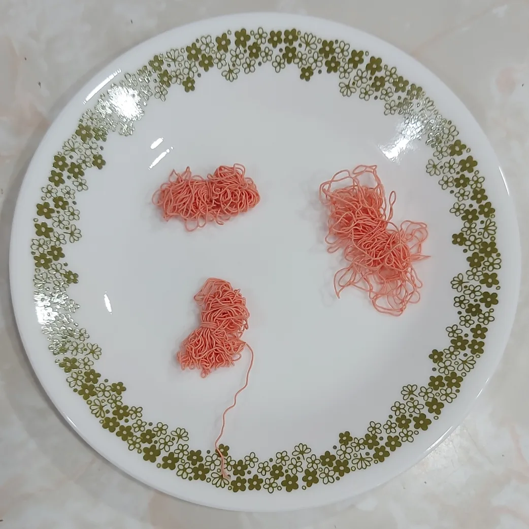 FREE elastic thread bundle of 3 pieces 🇨🇦 thumbnail