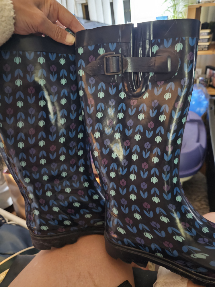 Capelli New York Rain Boots - Size 7 - photo 2