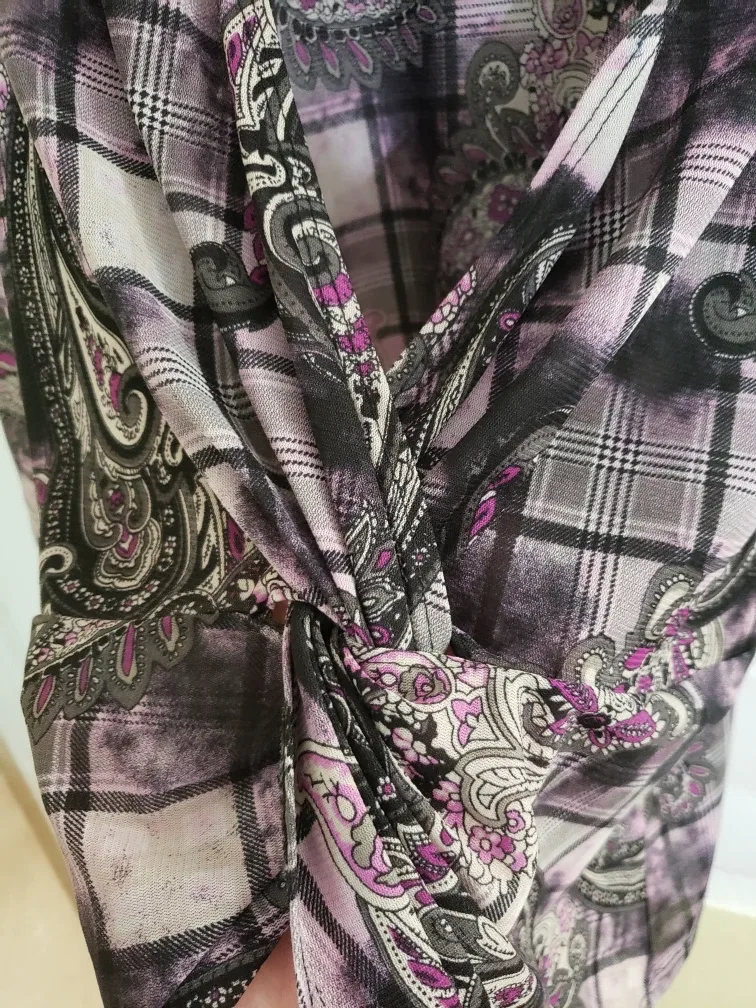 🇨🇦Chapter One Paisley Plaid Blouse fit size 14 image indicator(2)