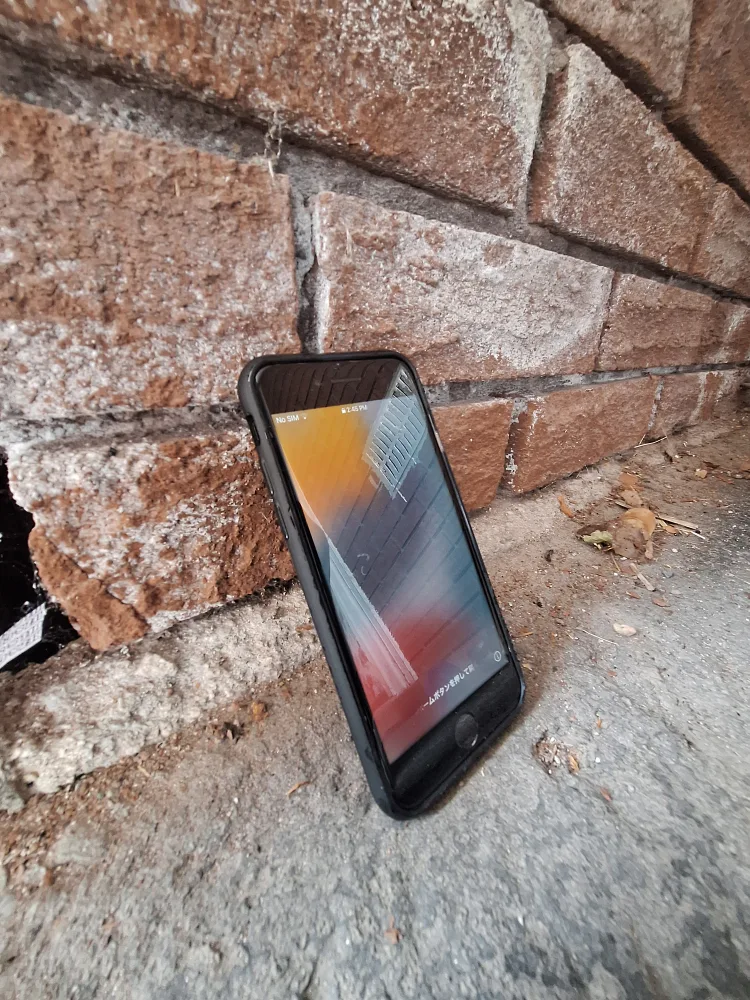 iPhone 7! 32 gb image indicator(3)