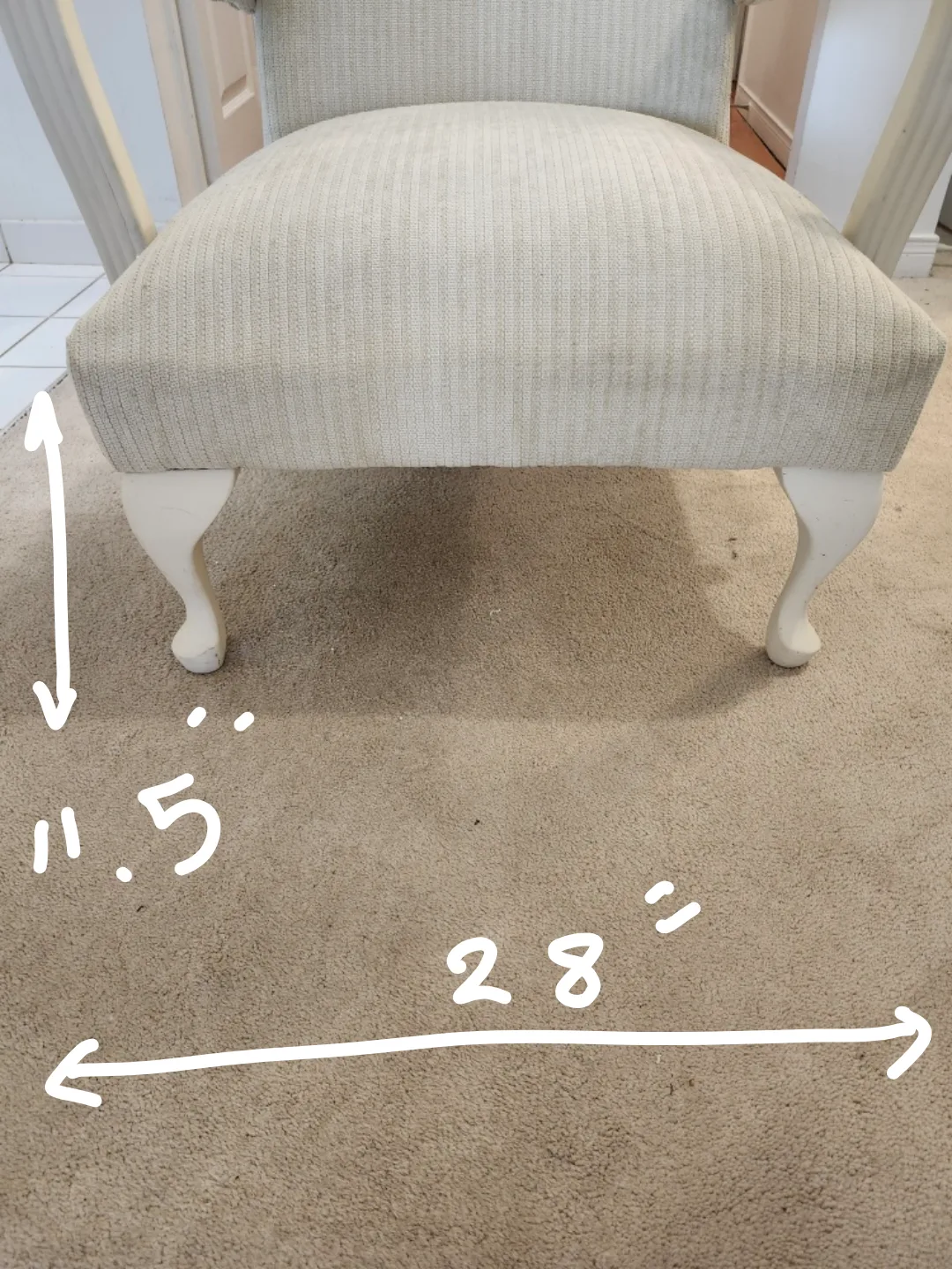 Accent Chair image indicator(9)