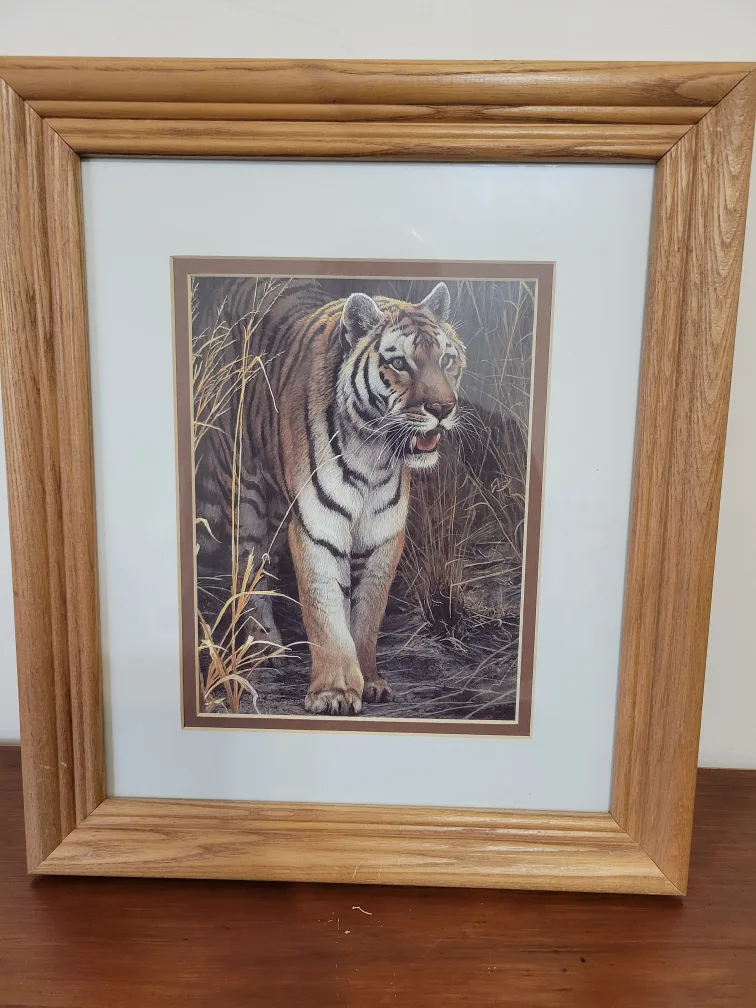 Tiger Print in Oak Frame image indicator(3)