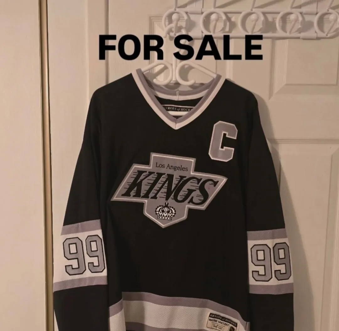 Wayne Gretzky CCM Heroes Of Hockey Size L thumbnail