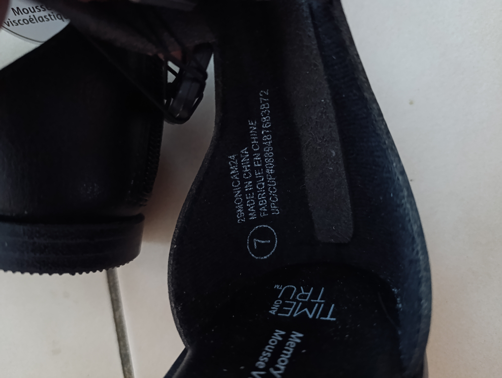 Time and Tru Black Sandals - Size 7 - photo 4