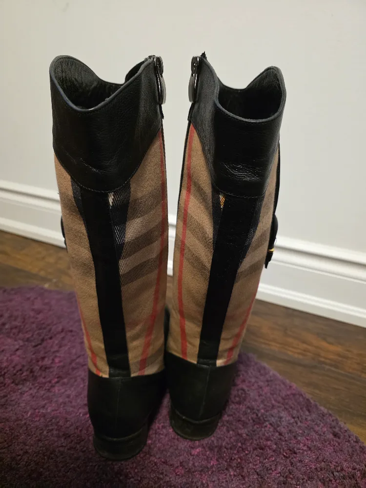 Burberry Leather Boots, Size 40 image indicator(4)