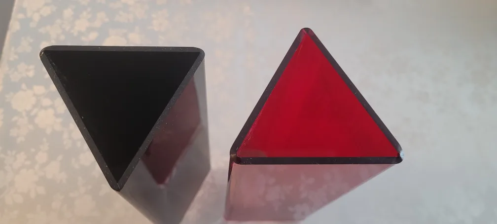 Red & Black Decorative Vases - Set of 2 🇨🇦🍁 image indicator(5)