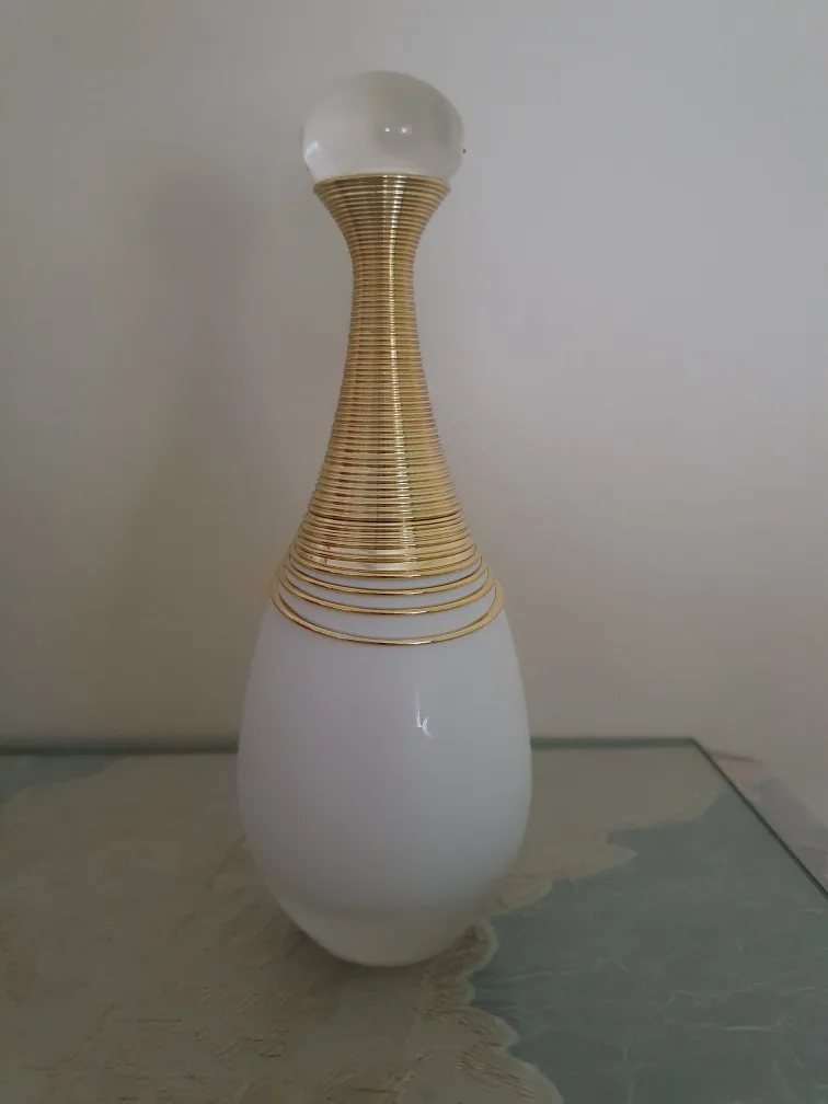 Dior J'adore Eau de Parfum Bottle thumbnail