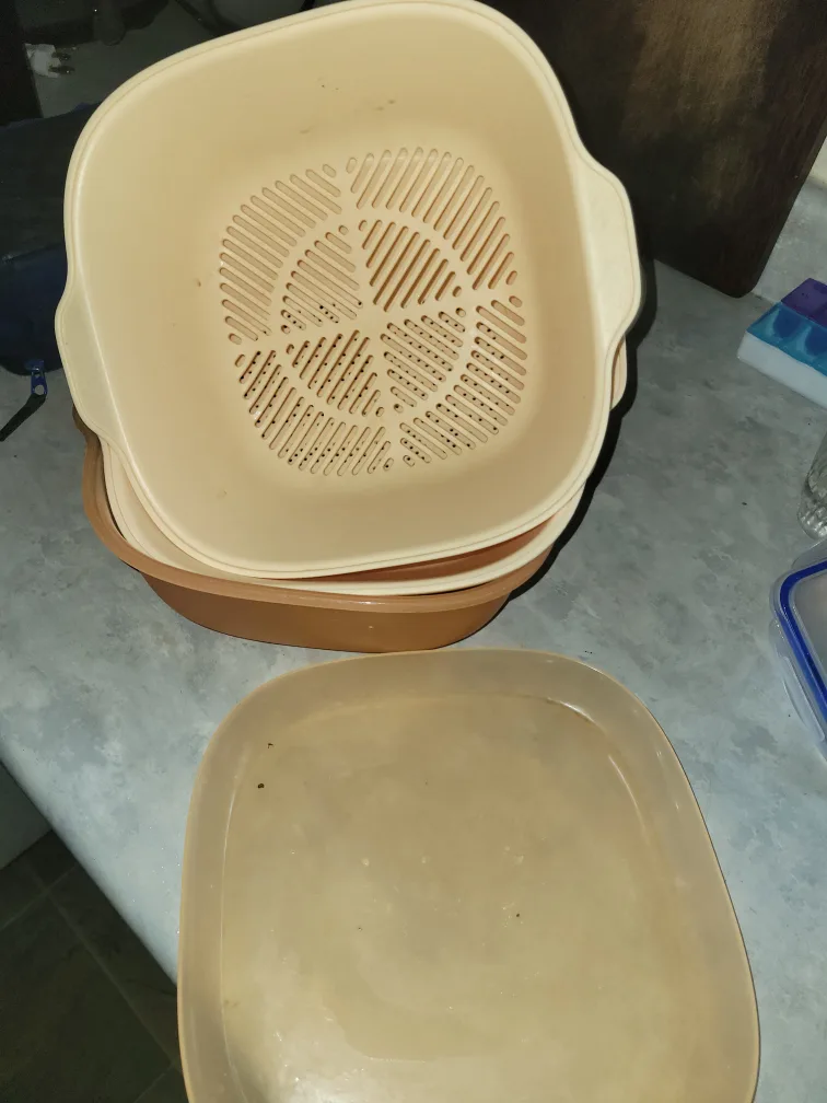 Vintage Beige Colander Set thumbnail