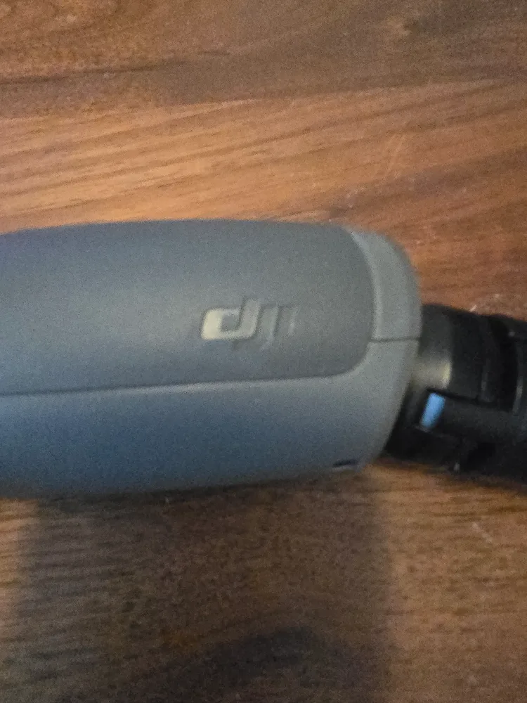 DJI Osmo Mobile 3 Smartphone Gimbal – Excellent Condition image indicator(8)