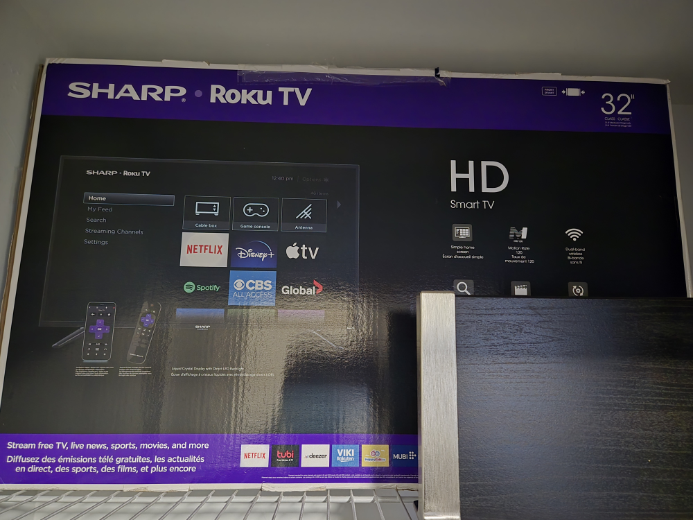 Sharp Roku TV 32" HD Smart TV - photo 2