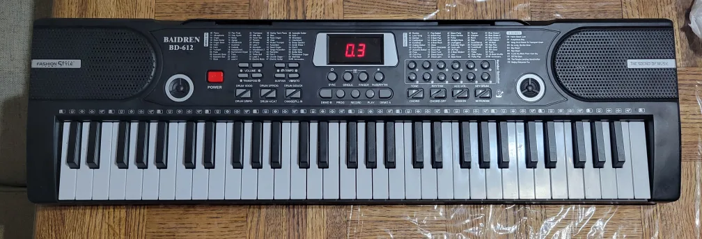 Baidren BD-612 Electronic Keyboard thumbnail