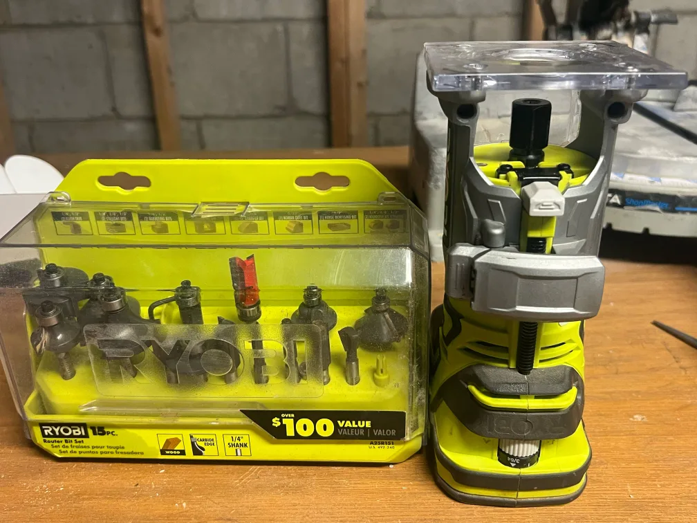 RYOBI Router Tool + 15pc Router Bit Set – Like New, Barely Used! thumbnail
