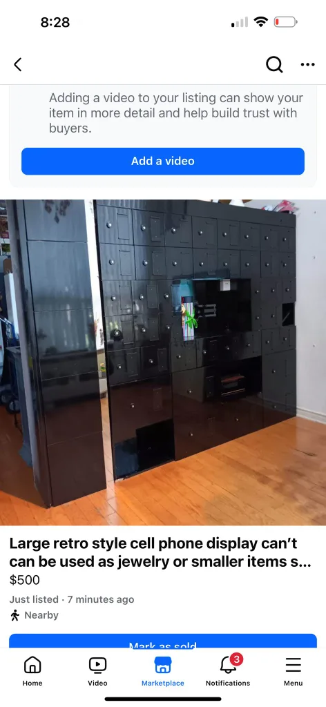 Cell Phone Display Cabinet