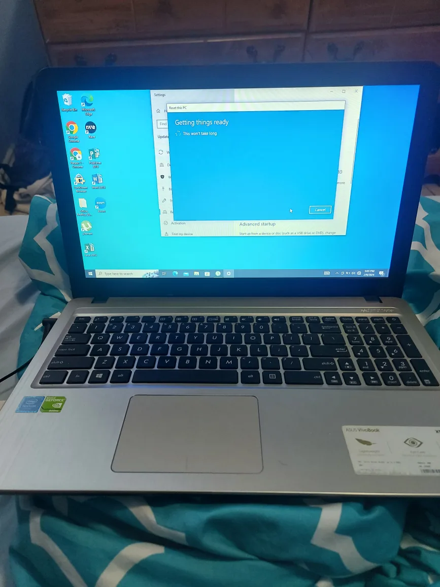 Asus Vivobook laptop image indicator(4)