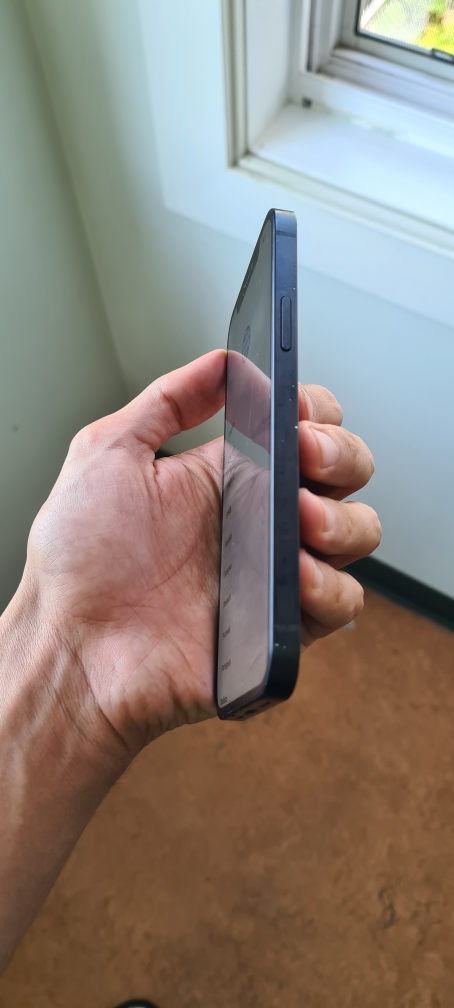 Apple iPhone 12 - Black - photo 4