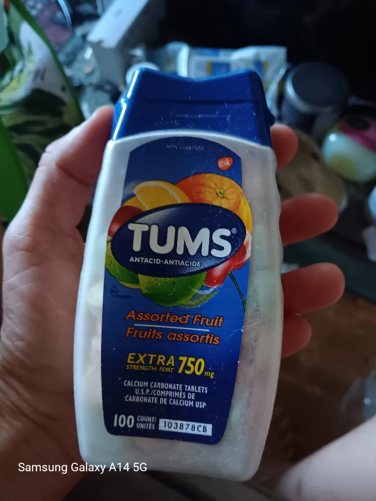 TUMS Assorted Fruit Antacid Tablets - 100 Count thumbnail