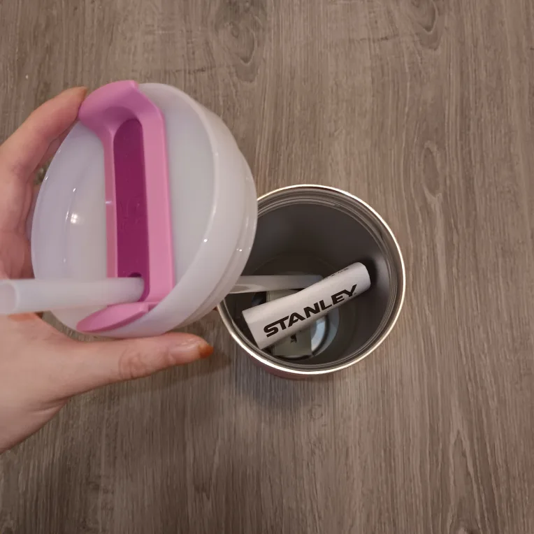 Stanley Quencher H2.0 Tumbler 40oz Pink image indicator(4)