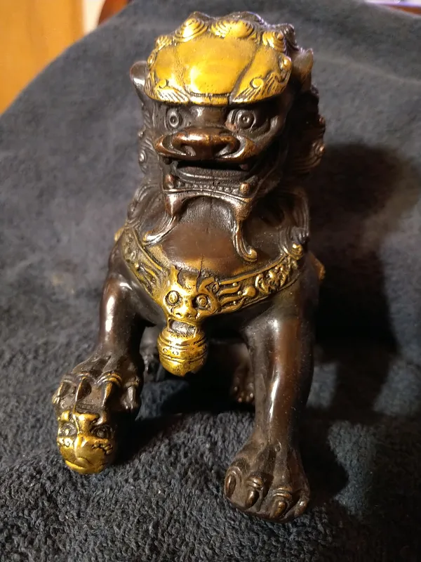 Chinese Guardian Lion Protection Prosperity and Good Fortune thumbnail