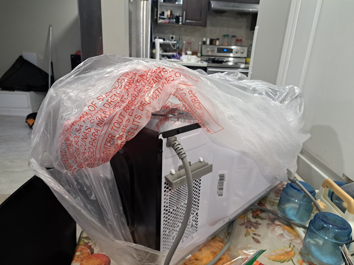 Microwave Oven - photo 2