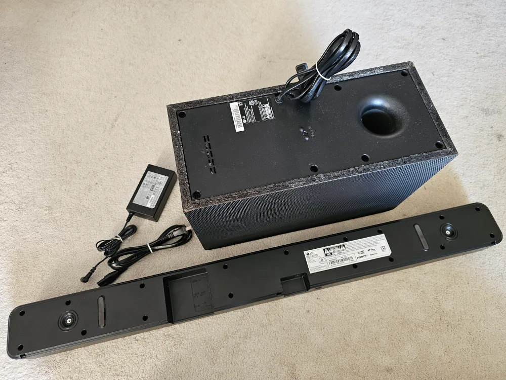 LG SN4 300-Watt 2.1 Sound Bar + Wireless Subwoofer - Black image indicator(2)