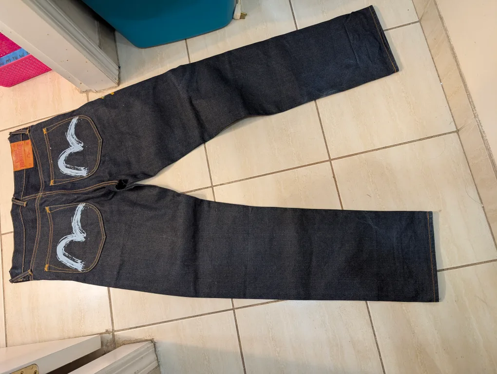 EVISU Heritage Denim Jeans Hand Embroidered Iconic Seagull Logos image indicator(3)