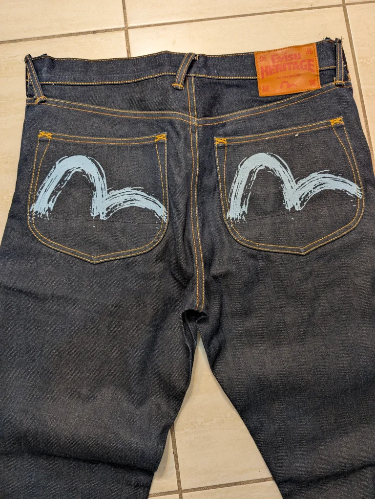 EVISU Heritage Denim Jeans Hand Embroidered Iconic Seagull Logos image indicator(4)