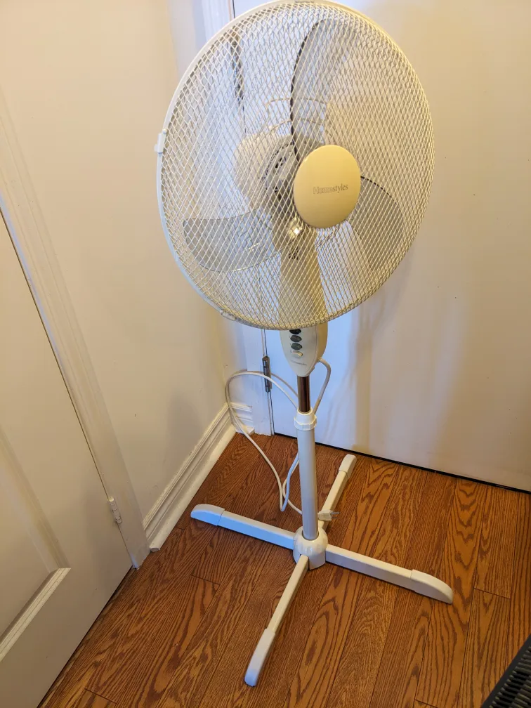 Homestyles Standing Fan image indicator(2)