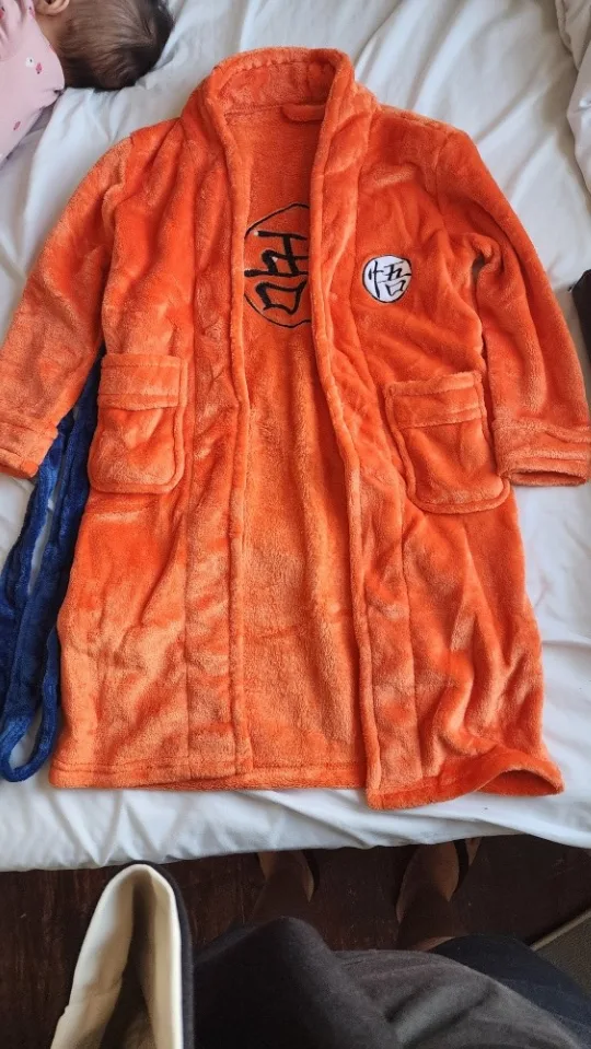 Dragon Ball Z Goku Robe thumbnail