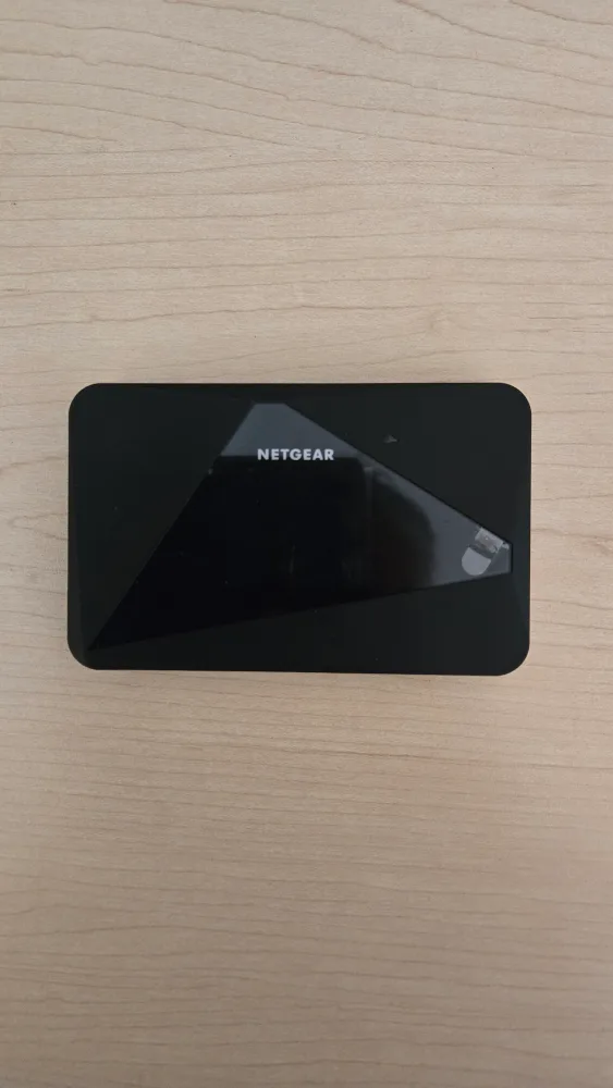 Netgear AirCard 785S Mobile Hotspot image indicator(3)