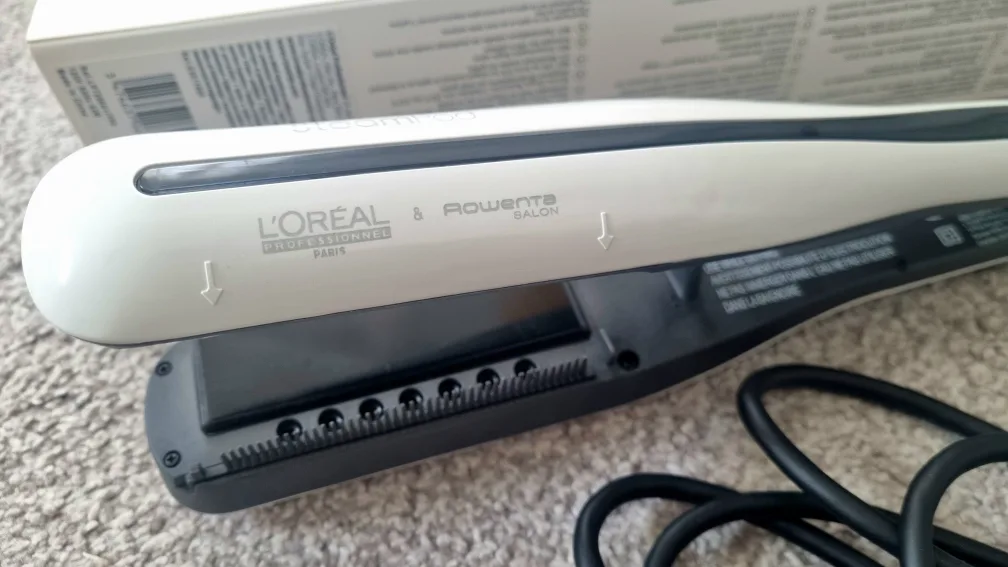 L'Oréal Steampod Hair Straightener - Like New! thumbnail