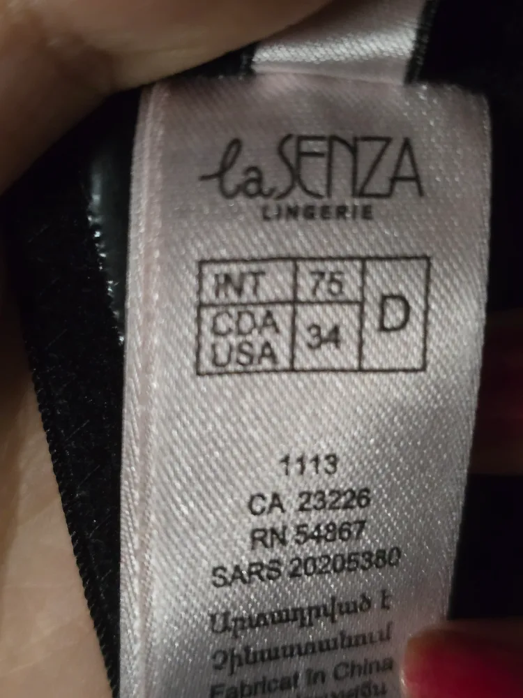 La Senza & Victoria Secret Bras, 34D/36C image indicator(4)