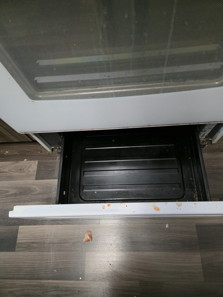 Kenmore Electric Range - photo 3