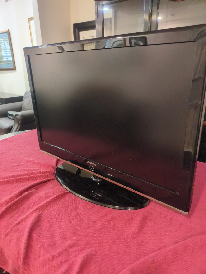 Samsung Flat Screen TV image indicator(2)