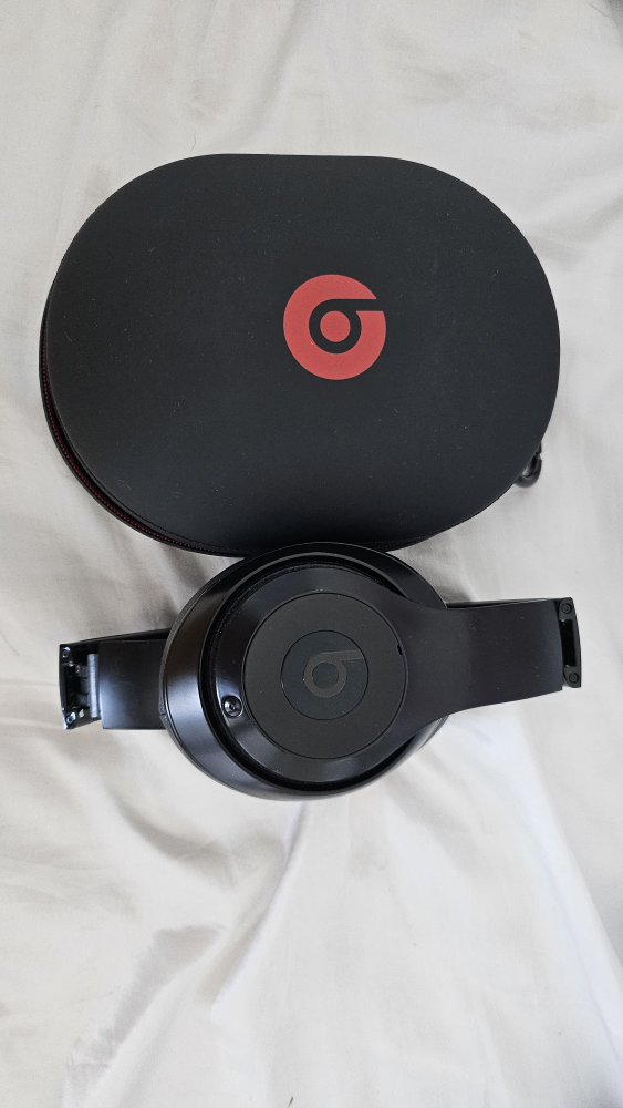 Beats Studio3 Wireless Headphones - Matte Black