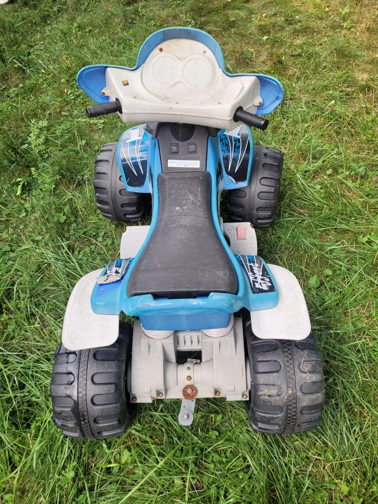 Kids Electric Ride-On ATV 🇨🇦 - Blue image indicator(4)