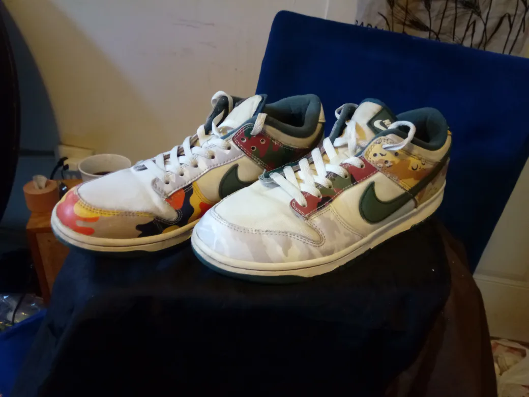 Nike Dunk High Premium Size 8 thumbnail