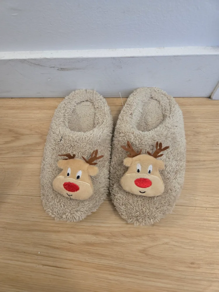 Reindeer Slippers - Size 9 thumbnail