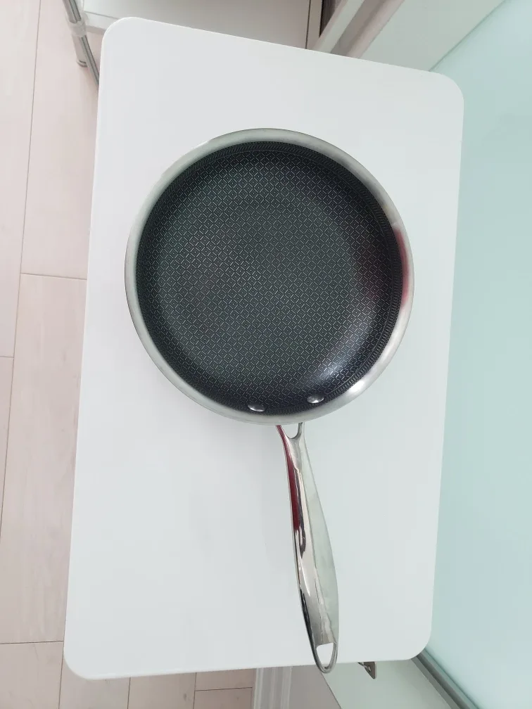 8" Diamond Non-Stick Tri-Ply Stainless Steel Fry Pan thumbnail