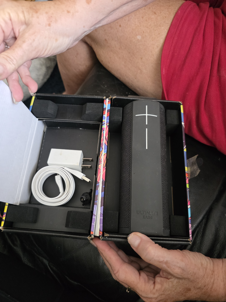 Ultimate Ears Boom 3 Portable Bluetooth Speaker - photo 2