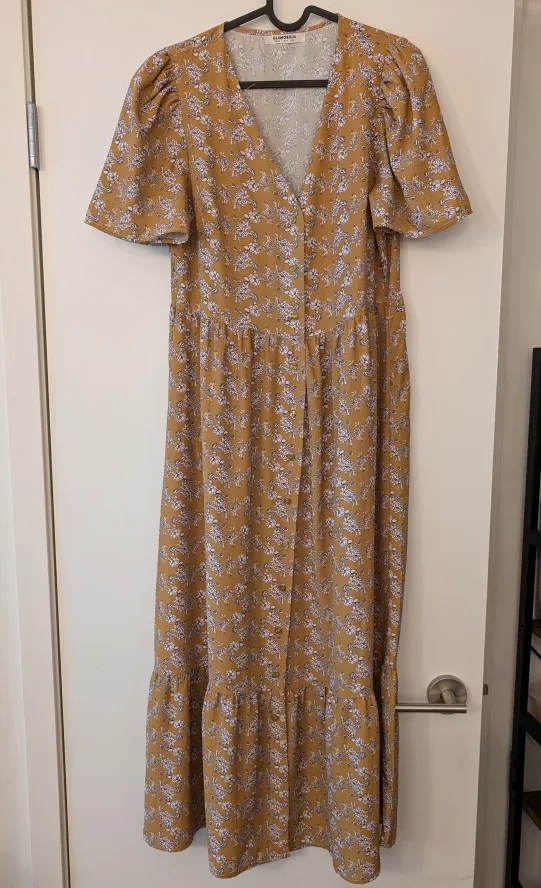 Glamorous Floral Print Midi Dress - Size US 8 thumbnail