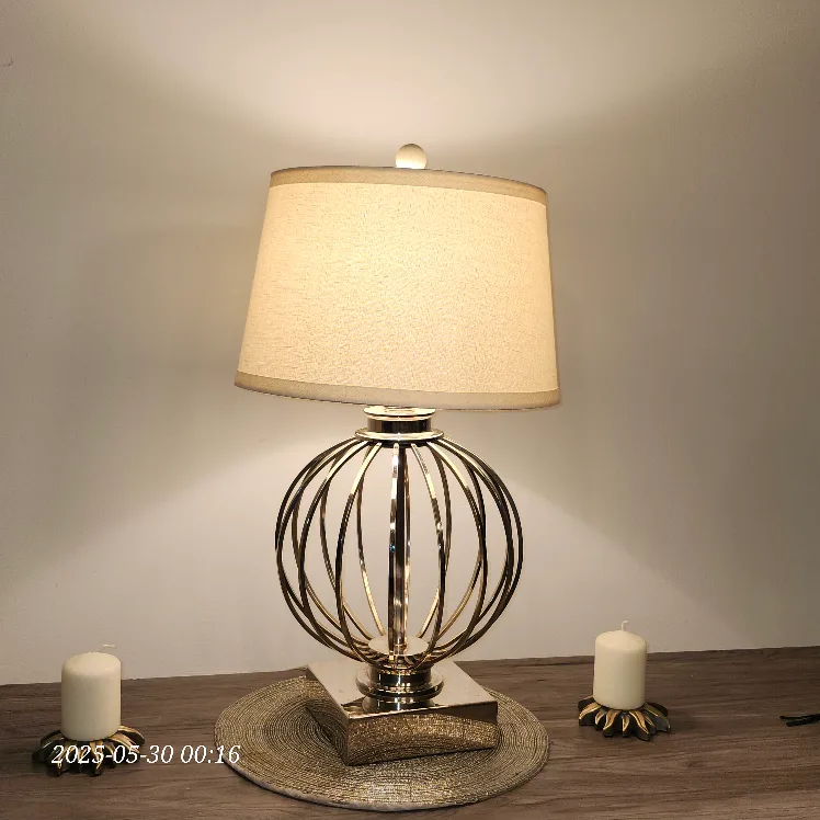 Table Lamp with Metal Cage Design image indicator(4)