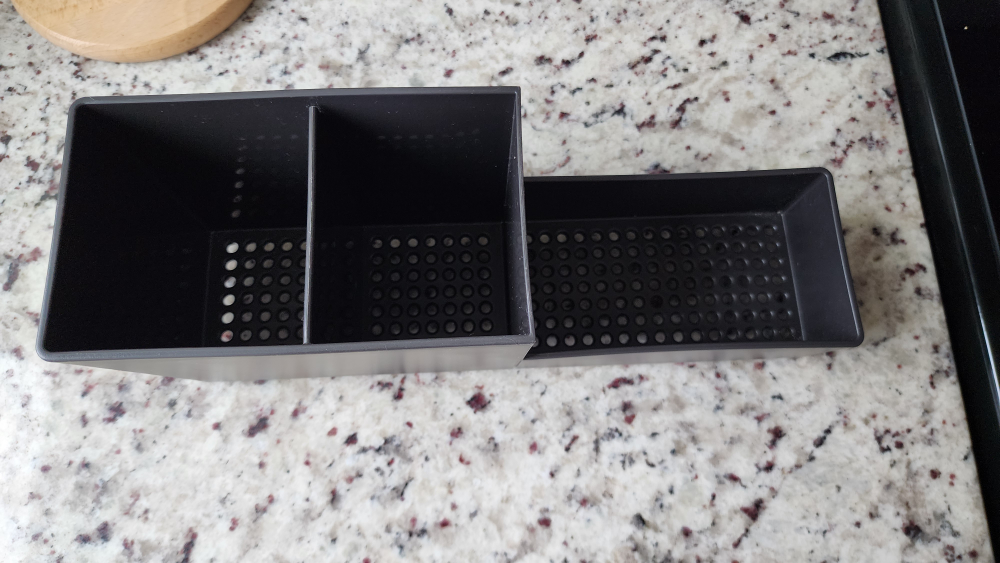 URGENT *Moving Sale* Kitchen Utensil Rack - Black - photo 3