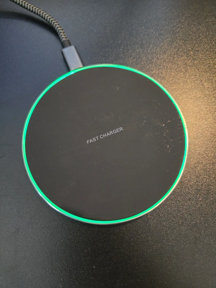 Fast Wireless Charger thumbnail