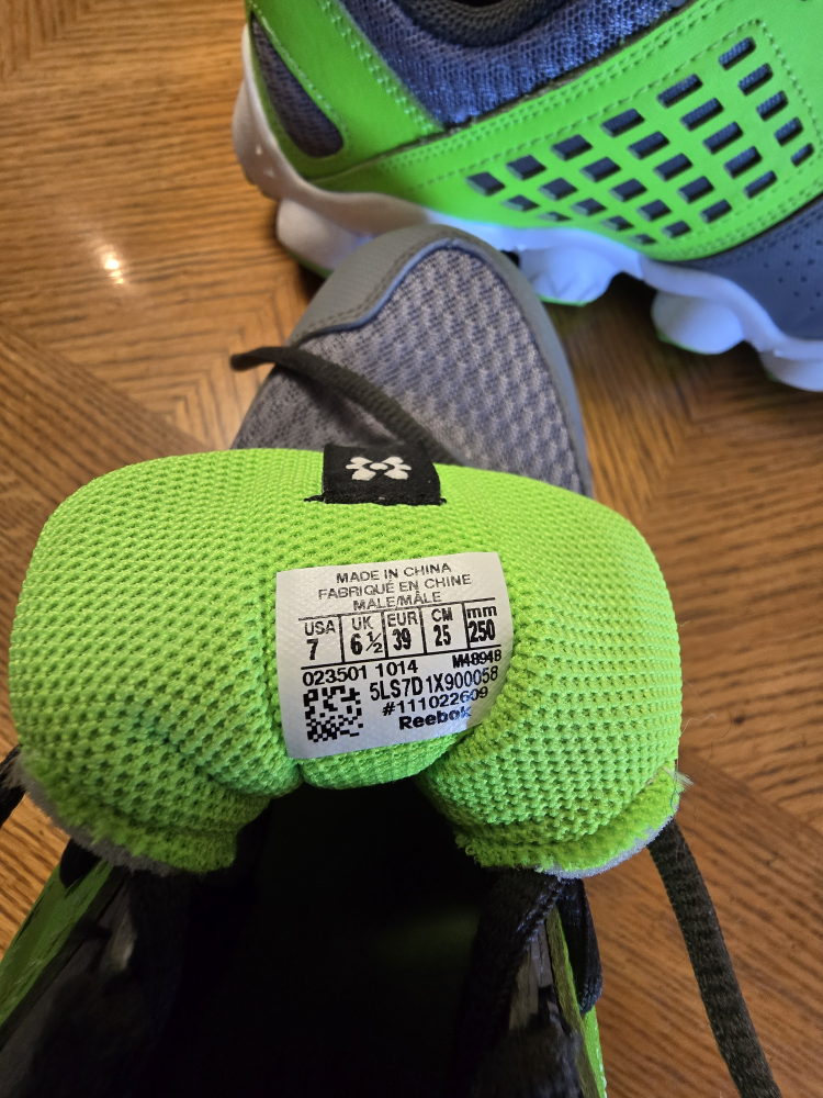 Reebok ATV 19 Womens - Size 7 - photo 3