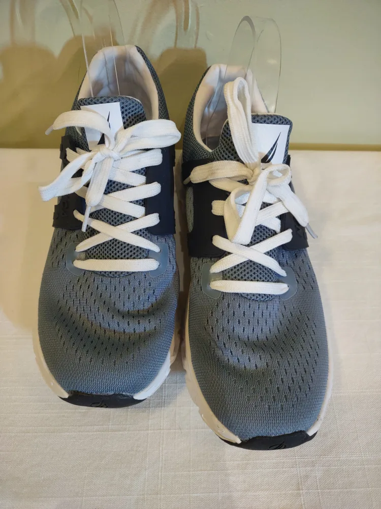 Nautica Women's 7.5 Nautica Running Shoes image indicator(3)