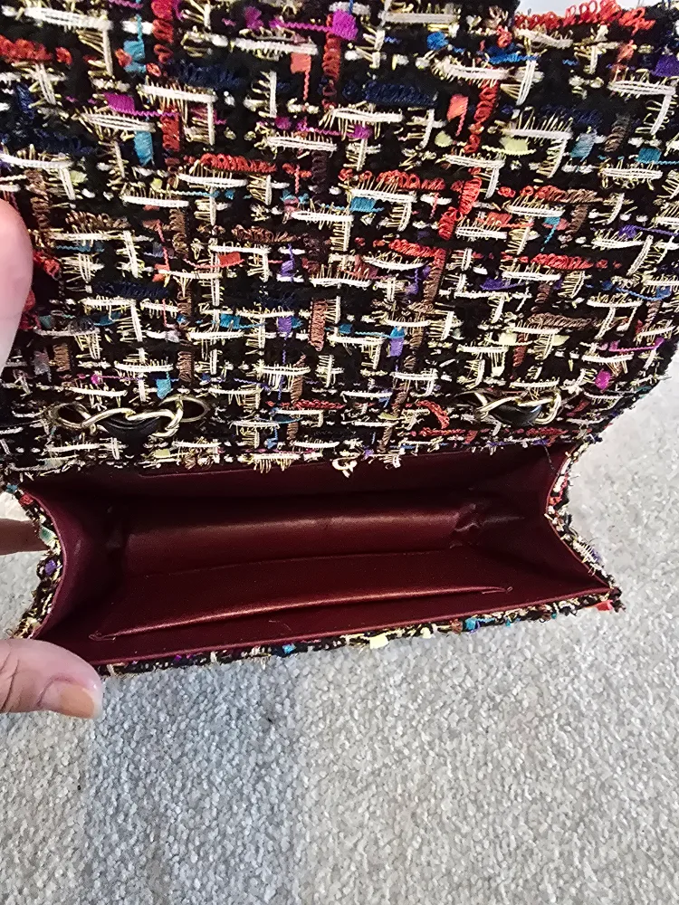 Tweed Shoulder Bag with Chain Strap image indicator(4)