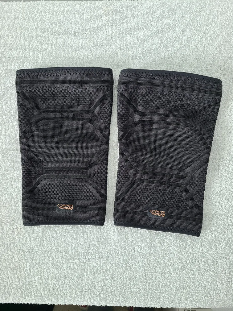 Copper Fit Knee Sleeves S/M New thumbnail