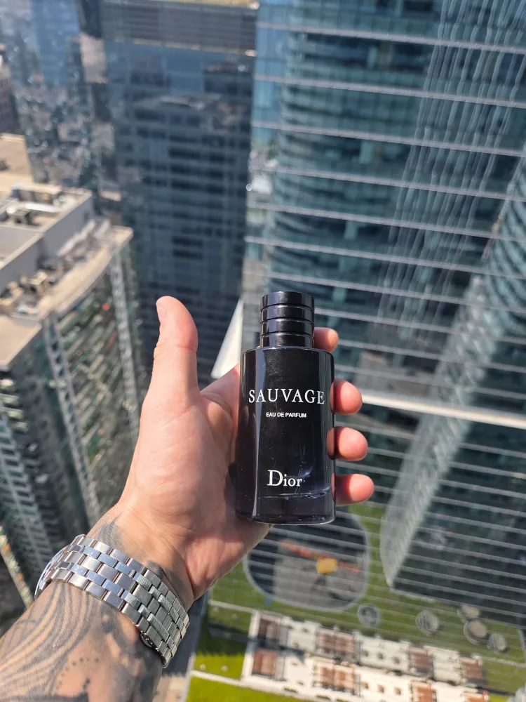 Dior Sauvage Eau de Parfum 100ml NEW thumbnail
